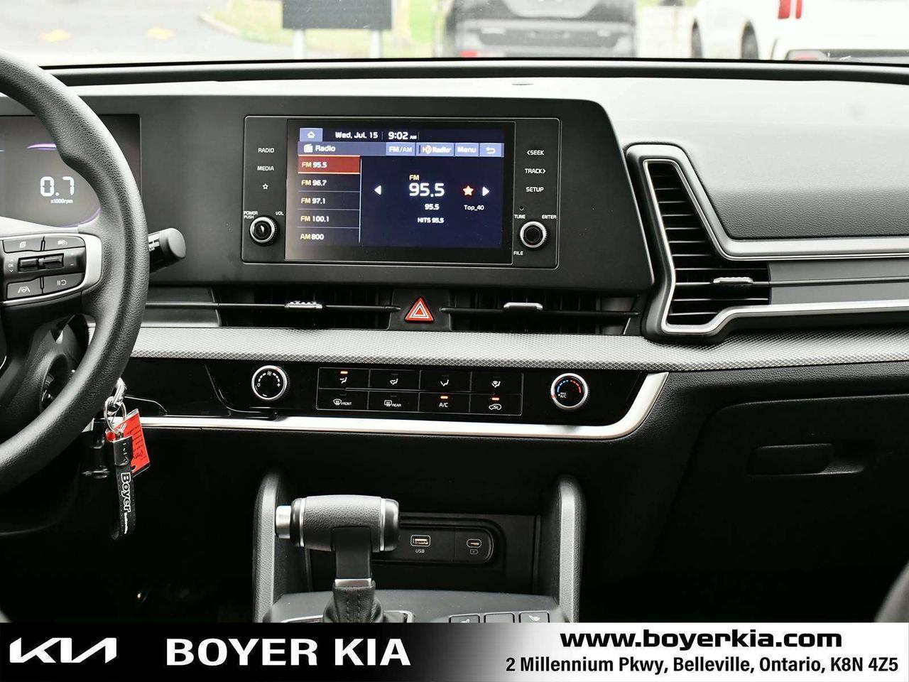 2023 Kia Sportage LX One Owner / Low KMS Photo