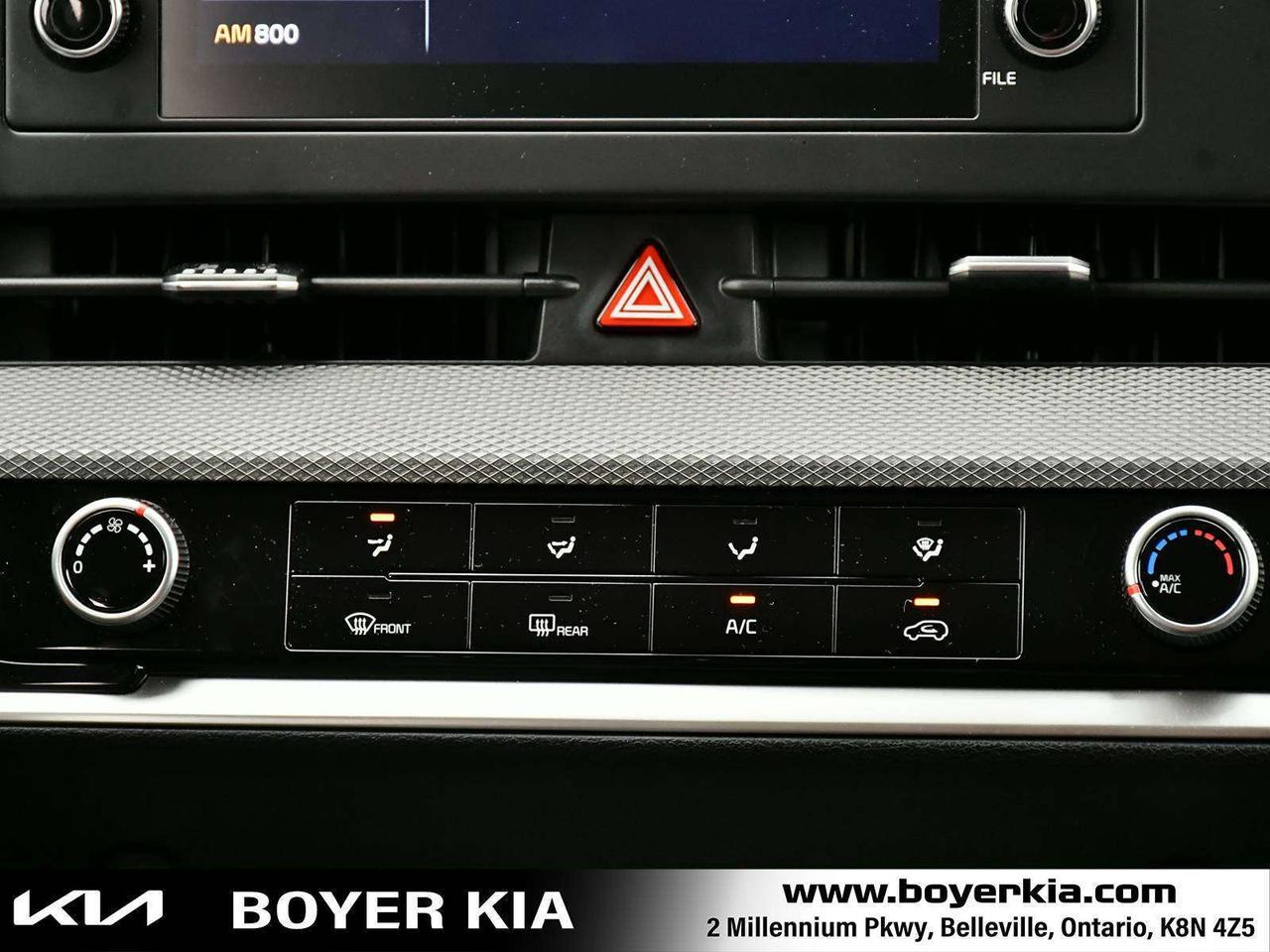 2023 Kia Sportage LX One Owner / Low KMS Photo