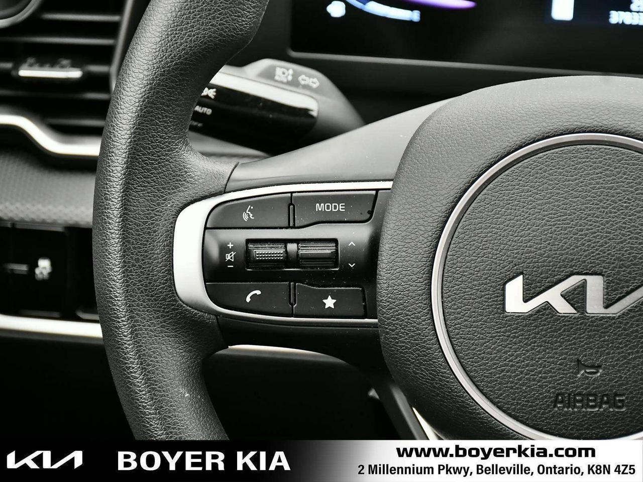 2023 Kia Sportage LX One Owner / Low KMS Photo
