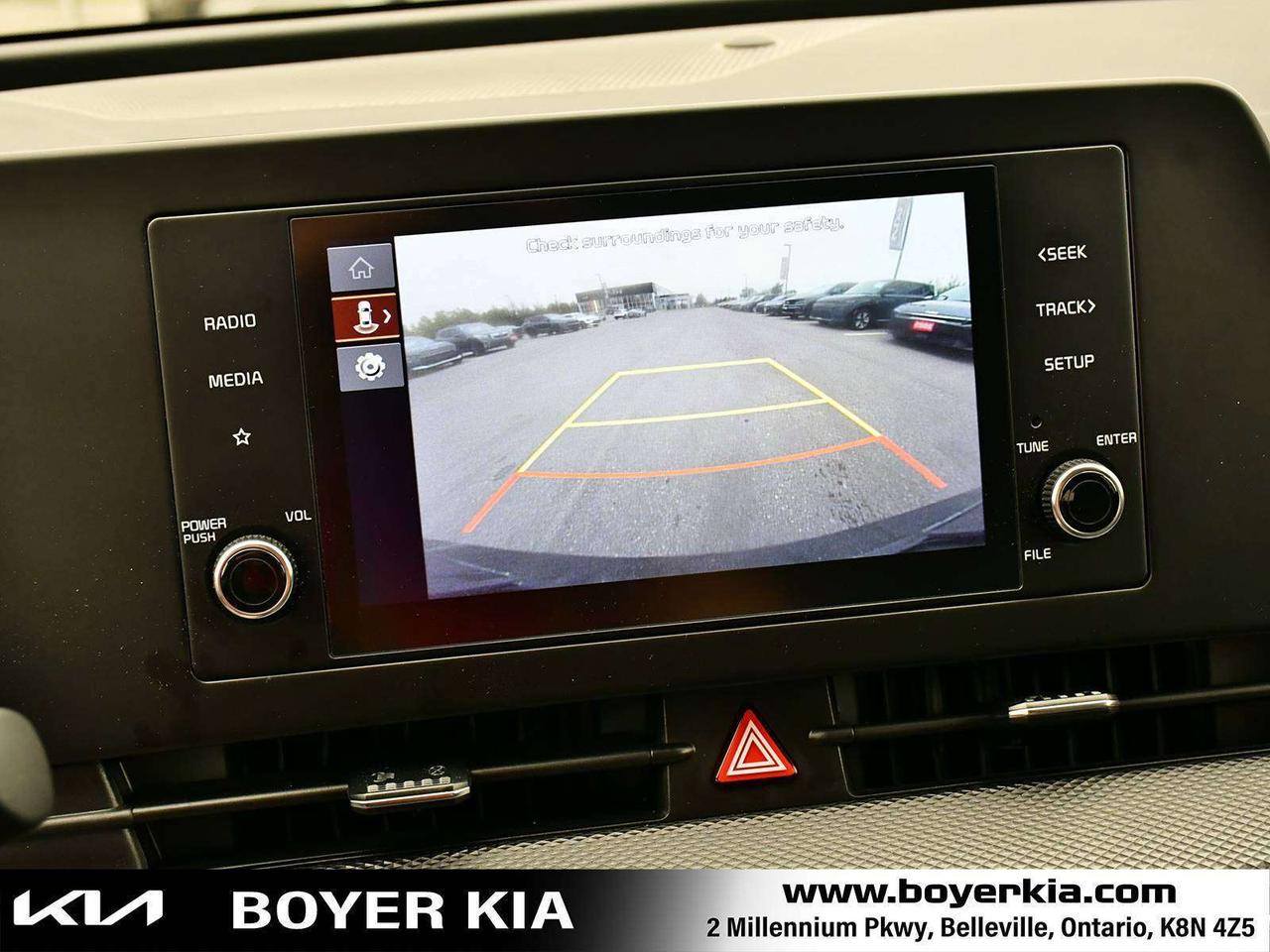 2023 Kia Sportage LX One Owner / Low KMS Photo