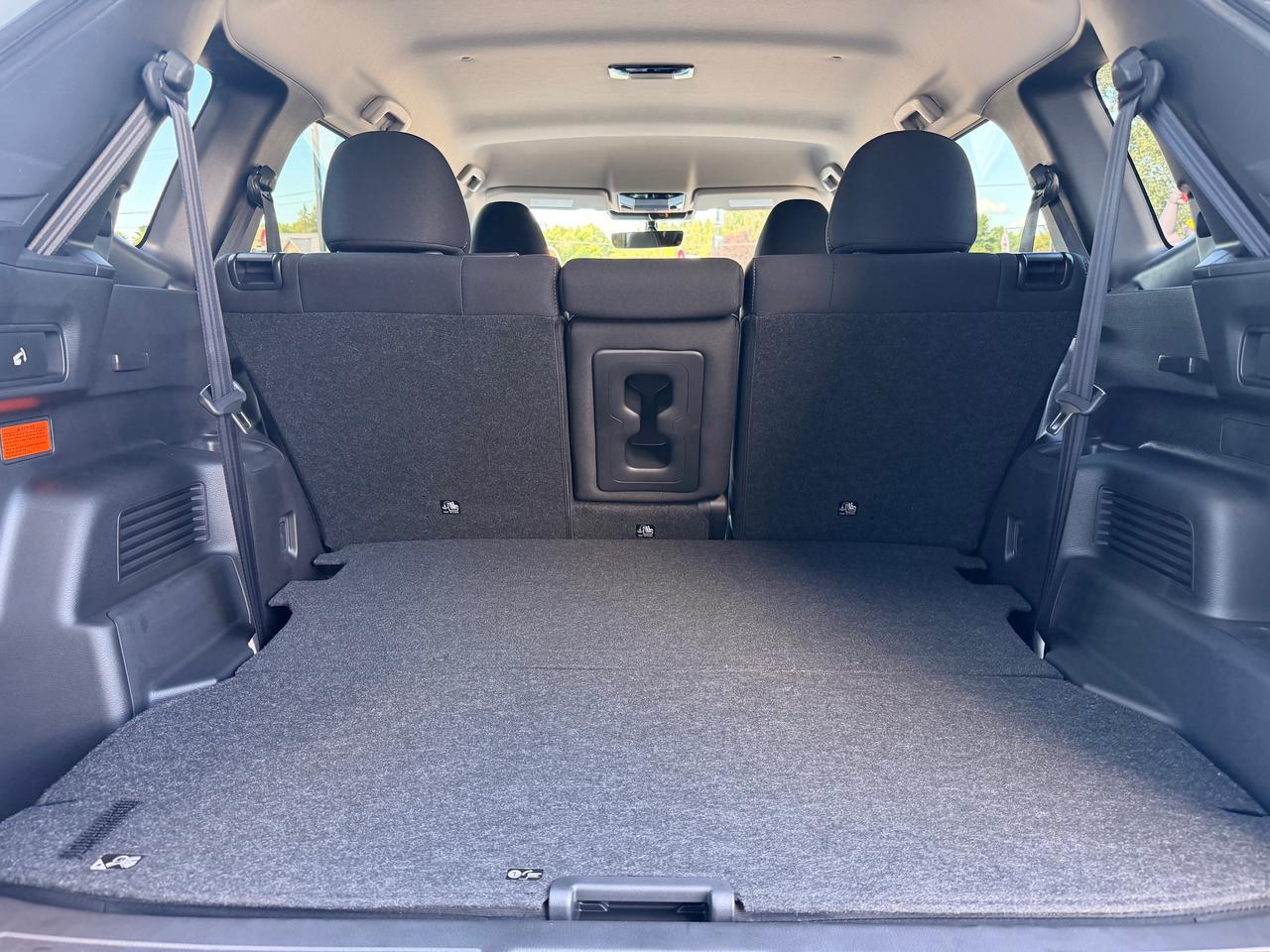 2026 Mitsubishi Outlander PHEV ES 4dr S-AWC Photo