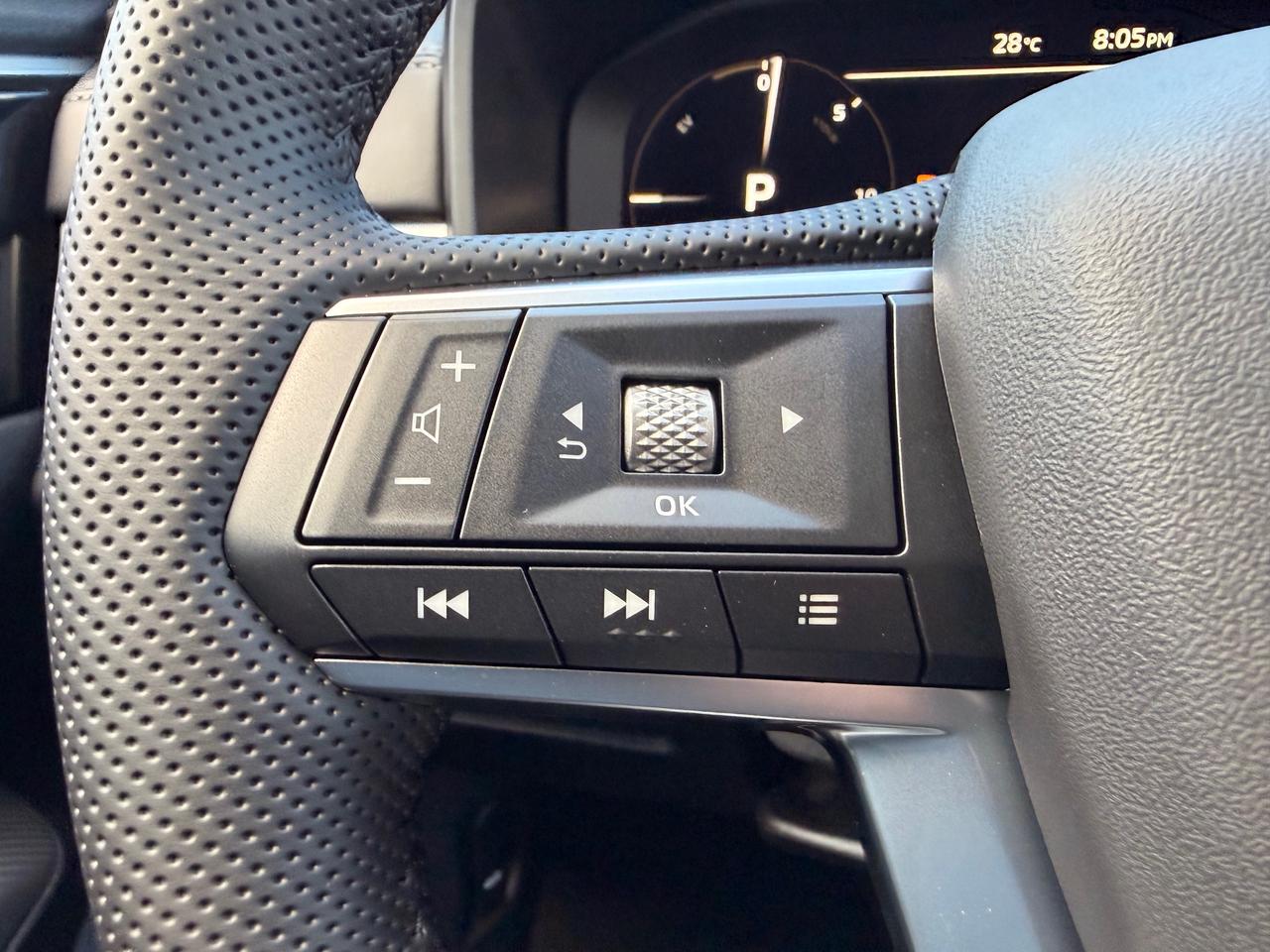2026 Mitsubishi Outlander PHEV ES 4dr S-AWC Photo
