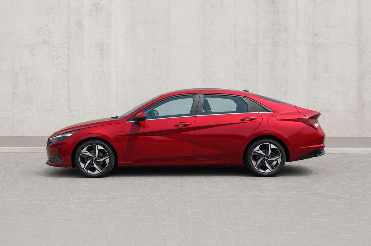 2021 Hyundai Elantra SEL  ReverseCamera HtdSeats CruiseCtrl Photo
