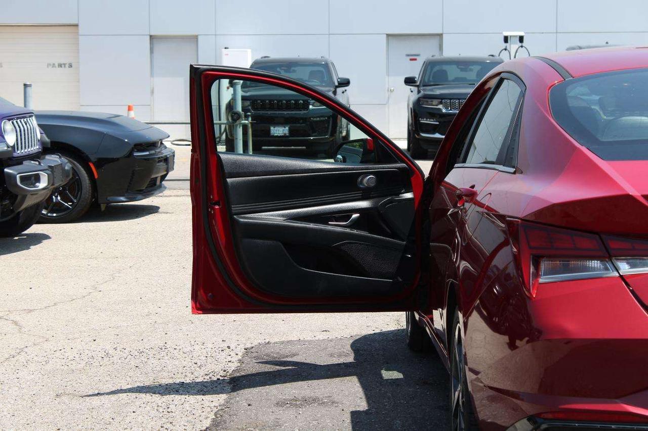 2021 Hyundai Elantra SEL  ReverseCamera HtdSeats CruiseCtrl Photo
