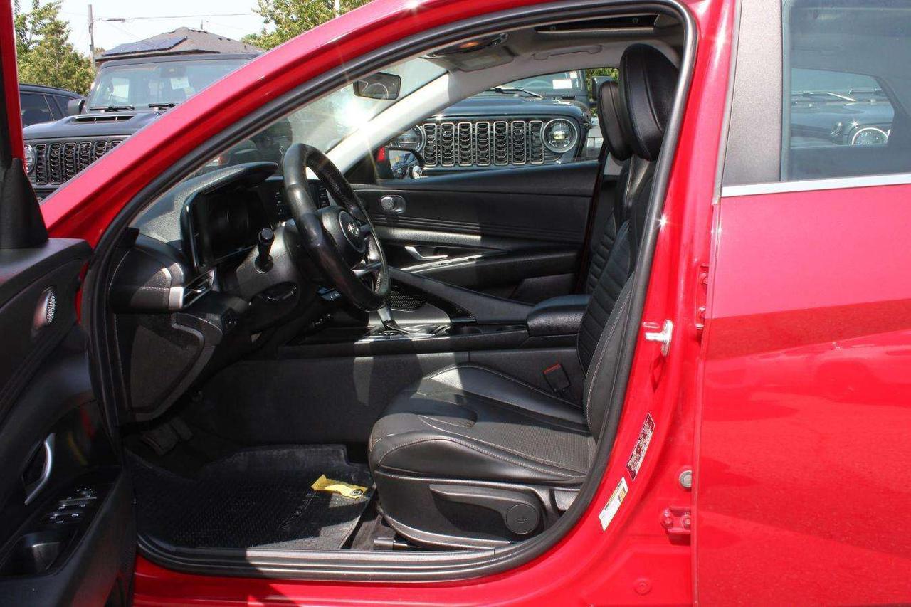 2021 Hyundai Elantra SEL  ReverseCamera HtdSeats CruiseCtrl Photo