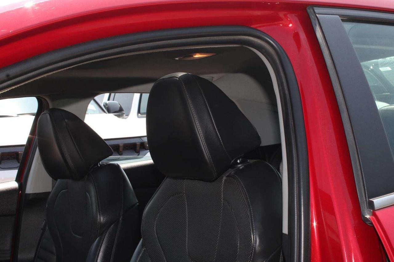 2021 Hyundai Elantra SEL  ReverseCamera HtdSeats CruiseCtrl Photo