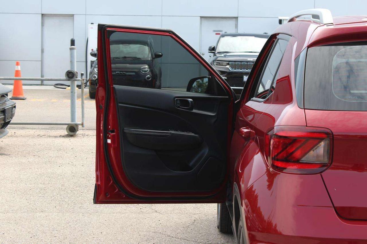 2025 Hyundai Venue Sel/limited  ReverseCamera HtdSeats Sunroof Photo