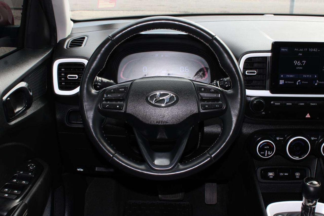 2025 Hyundai Venue Sel/limited  ReverseCamera HtdSeats Sunroof Photo