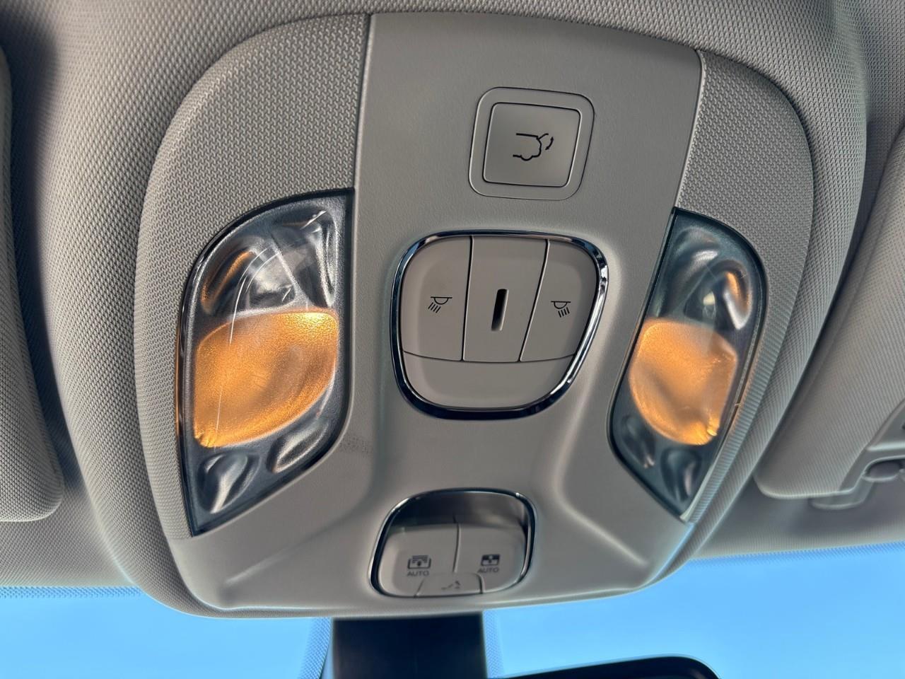 2021 Jeep Compass Altitude 4dr 4x4 Photo4