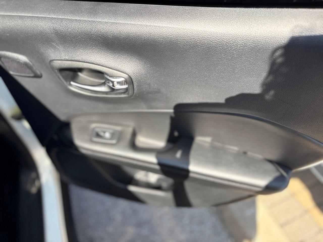 2021 Jeep Compass Altitude 4dr 4x4 Photo