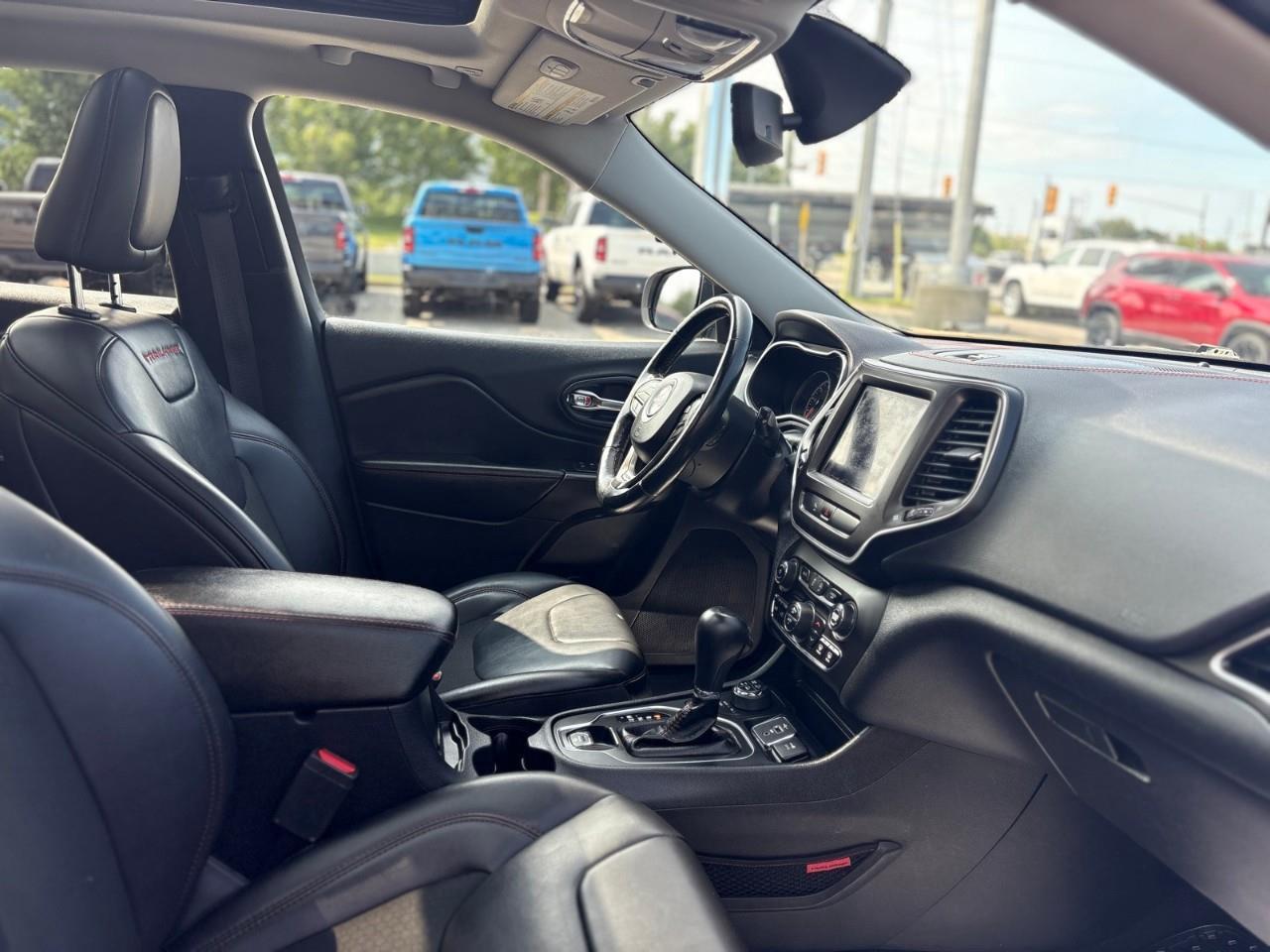 2019 Jeep Cherokee Trailhawk 4dr 4x4 Photo