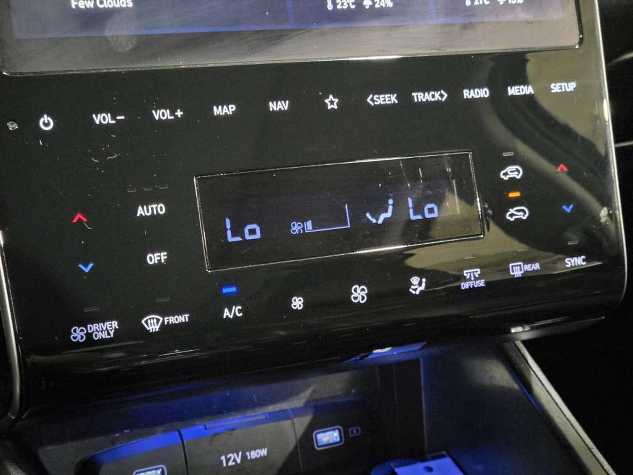 2023 Hyundai Tucson Luxury HYBRID AWD 4 NEW TIRES NO ACCIDENT REMOTE STARTER LEATHER POWER LIFTGATE HEATED STEERING Photo