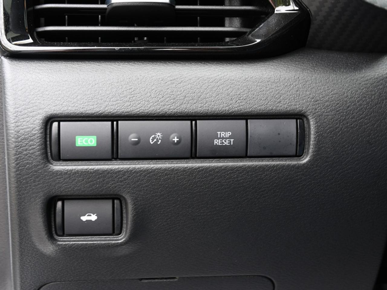 2025 Nissan Sentra SV   Roof   Rear Camera   Remote Start   Heated Seats   Alloys Photo