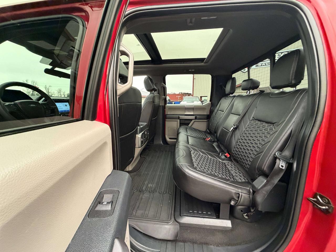 2022 Ford F-250 XLT Photo