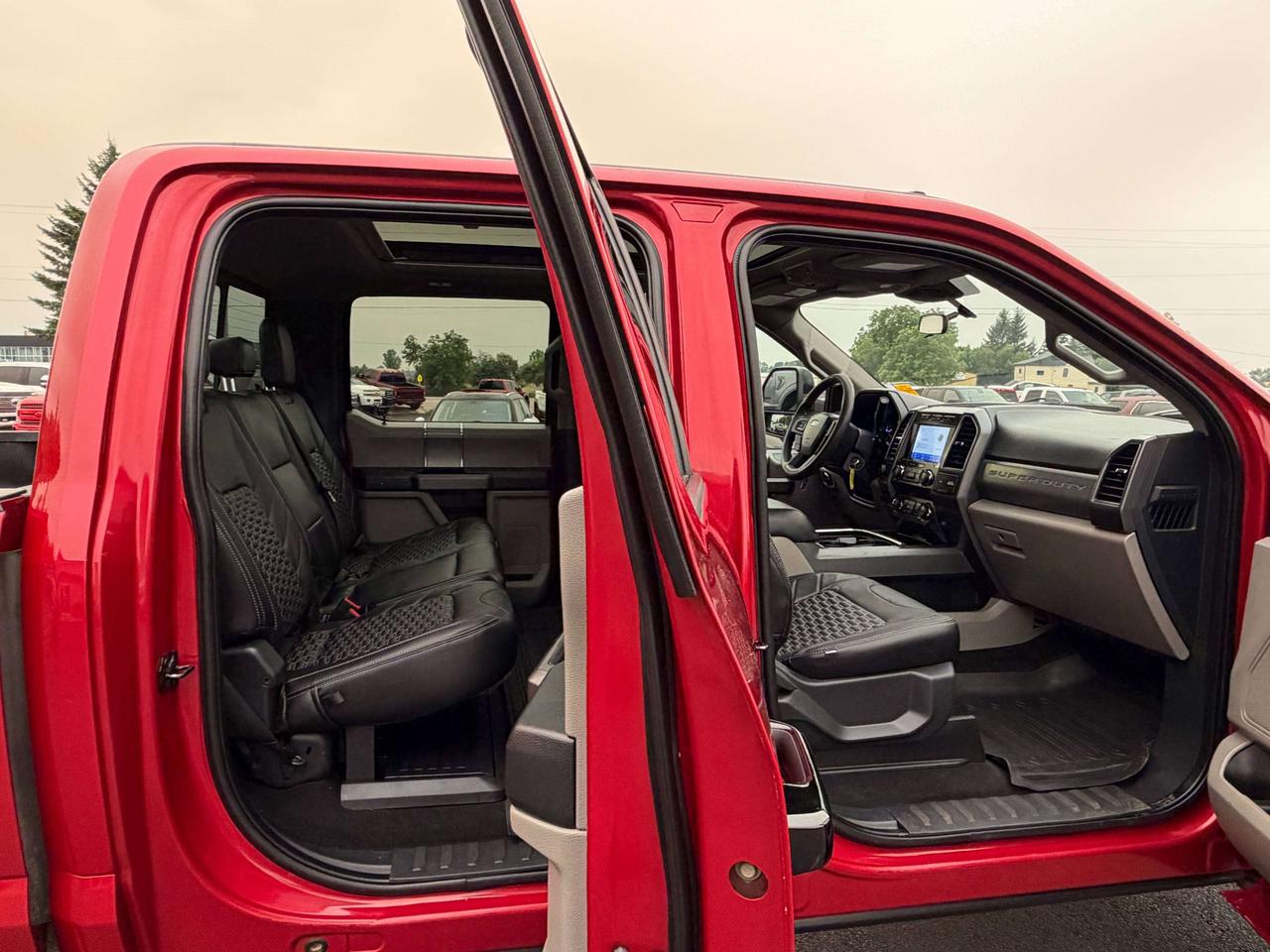 2022 Ford F-250 XLT Photo