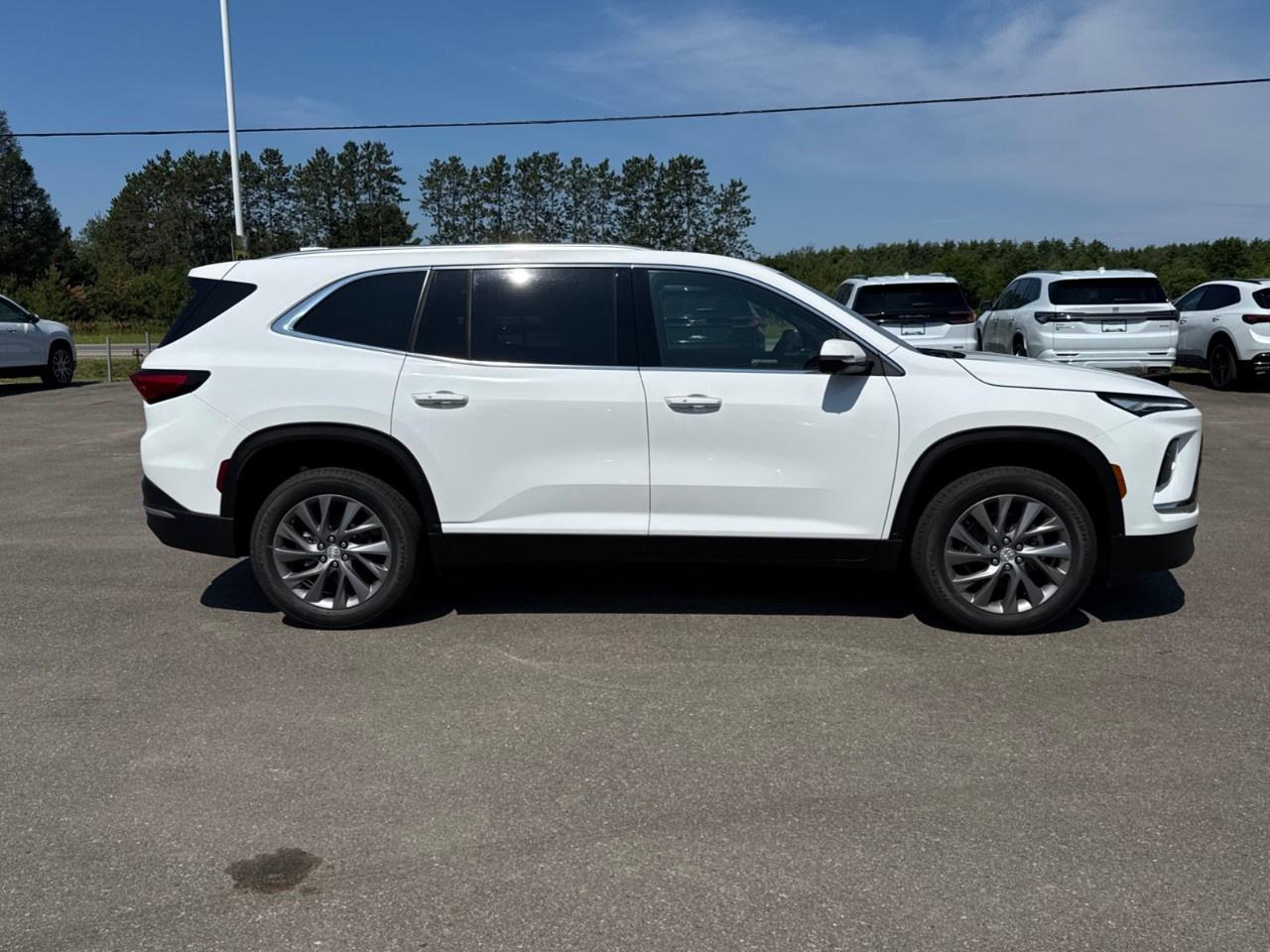 2026 Buick Enclave AWD 4dr Preferred Photo3