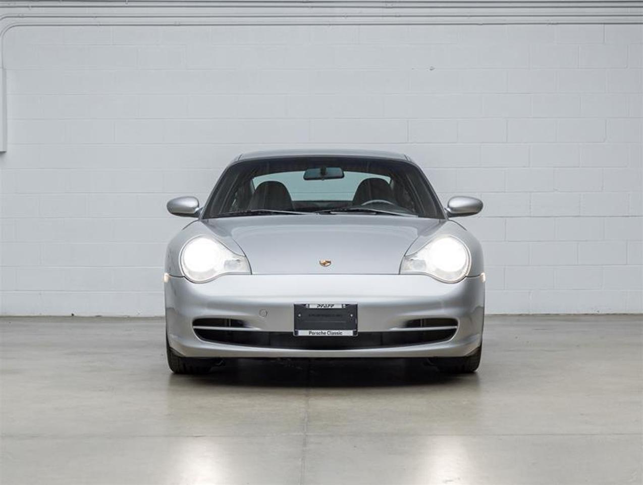 2004 Porsche 911  Photo