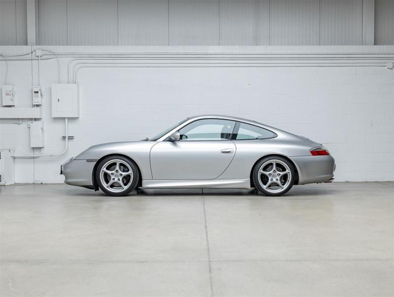 2004 Porsche 911  Photo