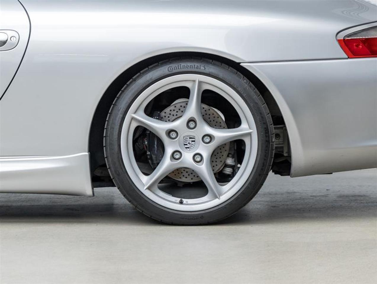 2004 Porsche 911  Photo