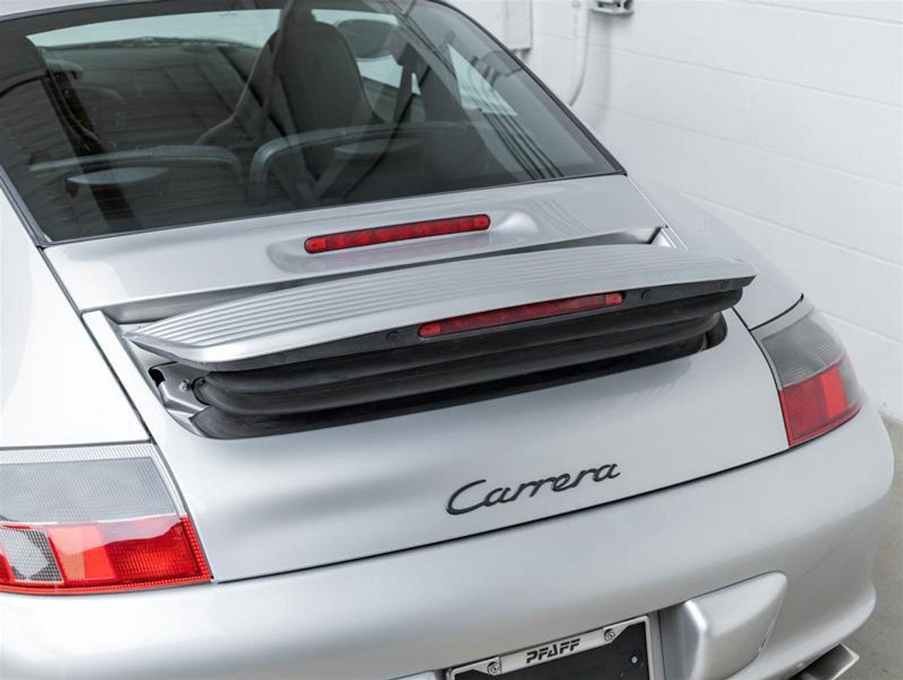 2004 Porsche 911  Photo