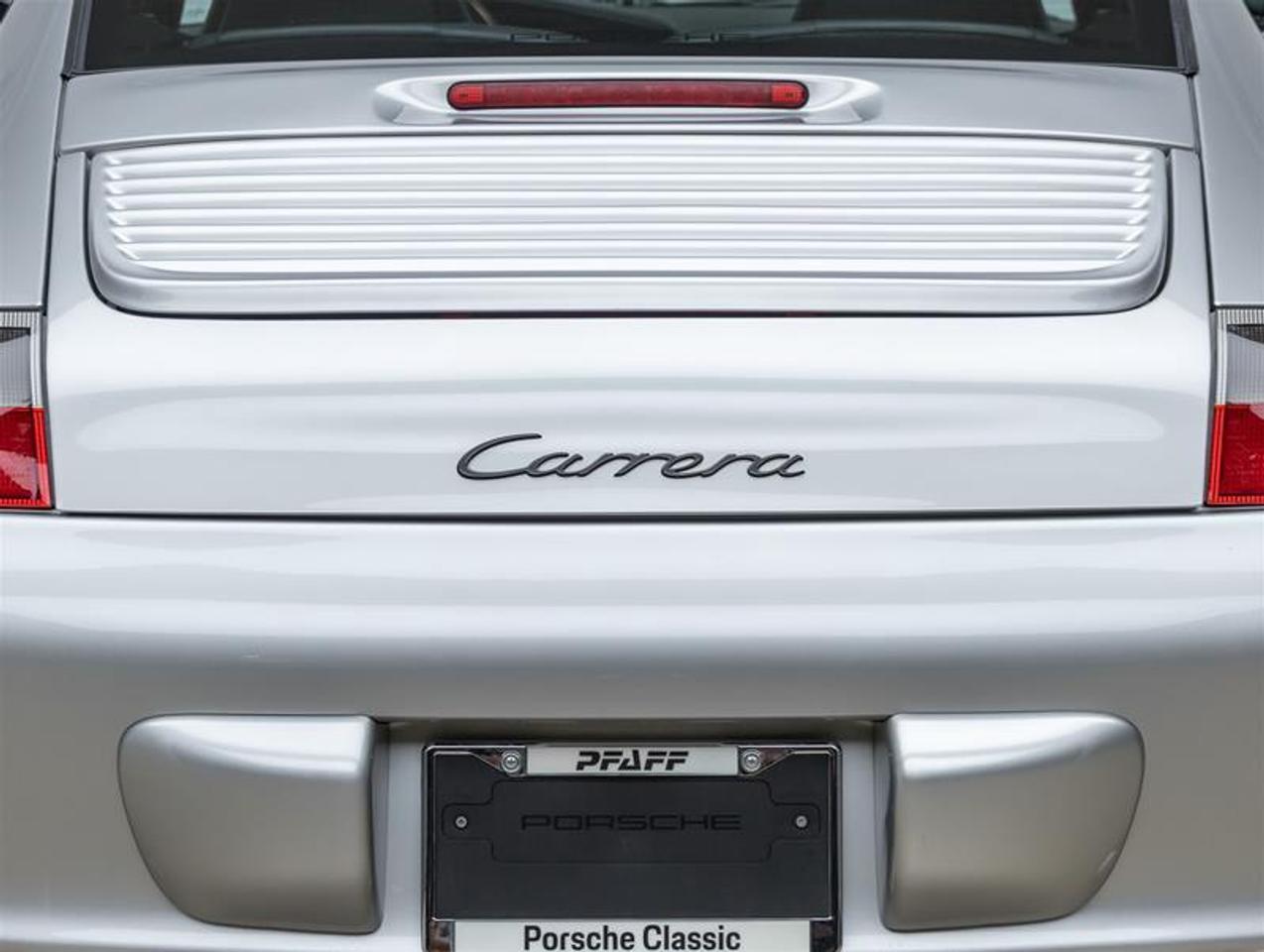 2004 Porsche 911  Photo