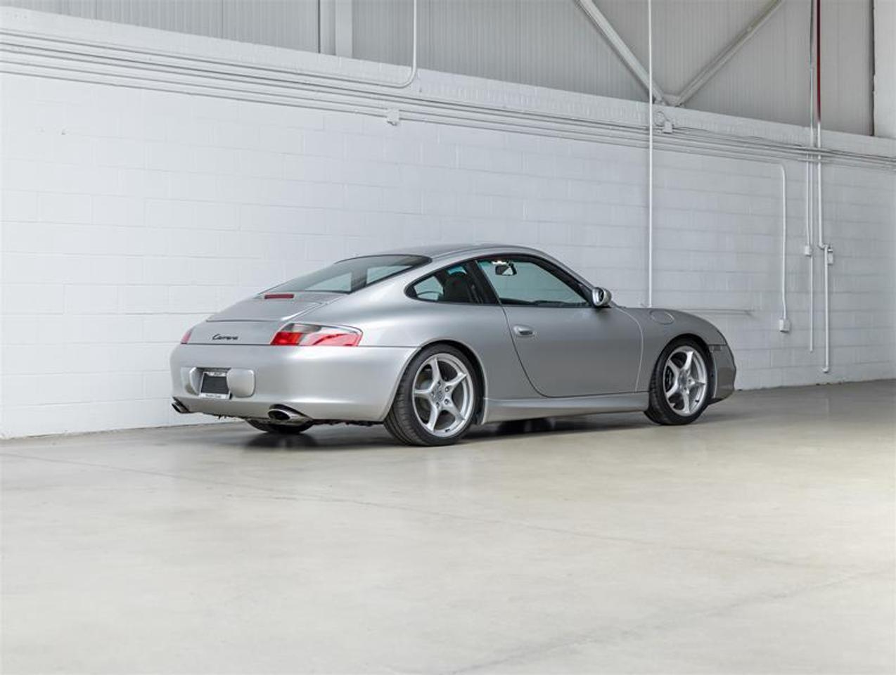 2004 Porsche 911  Photo