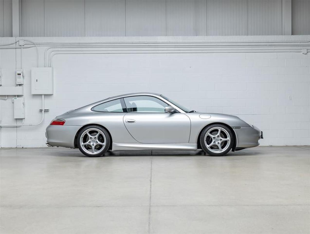 2004 Porsche 911  Photo