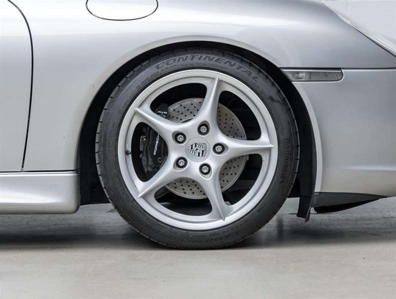 2004 Porsche 911  Photo