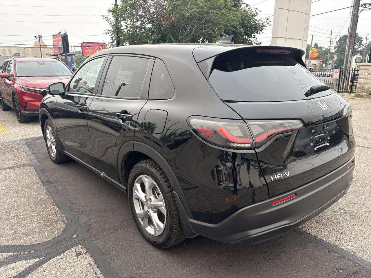 2025 Honda HR-V LX AWD Apple Carplay/Remote Start/Heated seats Photo3