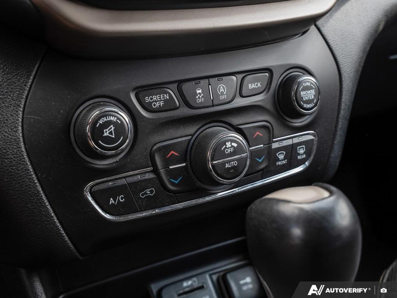 2016 Jeep Cherokee Limited 4dr 4x4 Photo