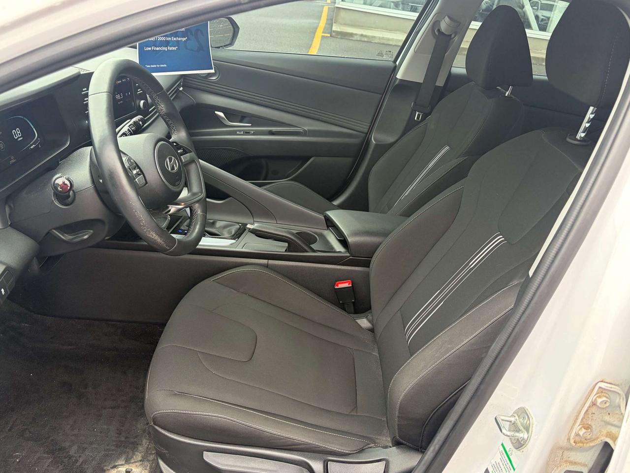 2024 Hyundai Elantra Preferred Photo