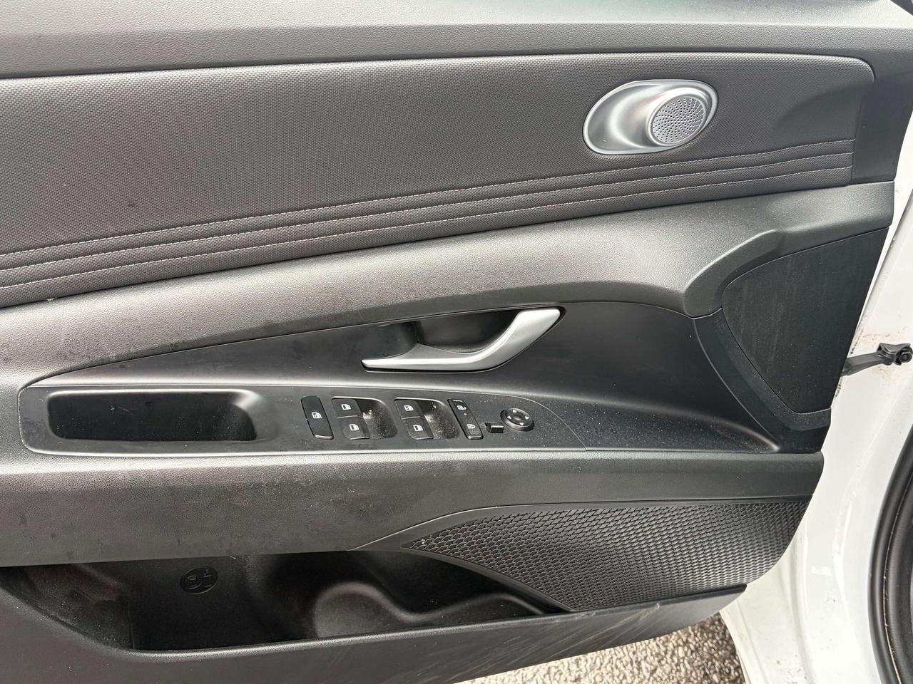 2024 Hyundai Elantra Preferred Photo