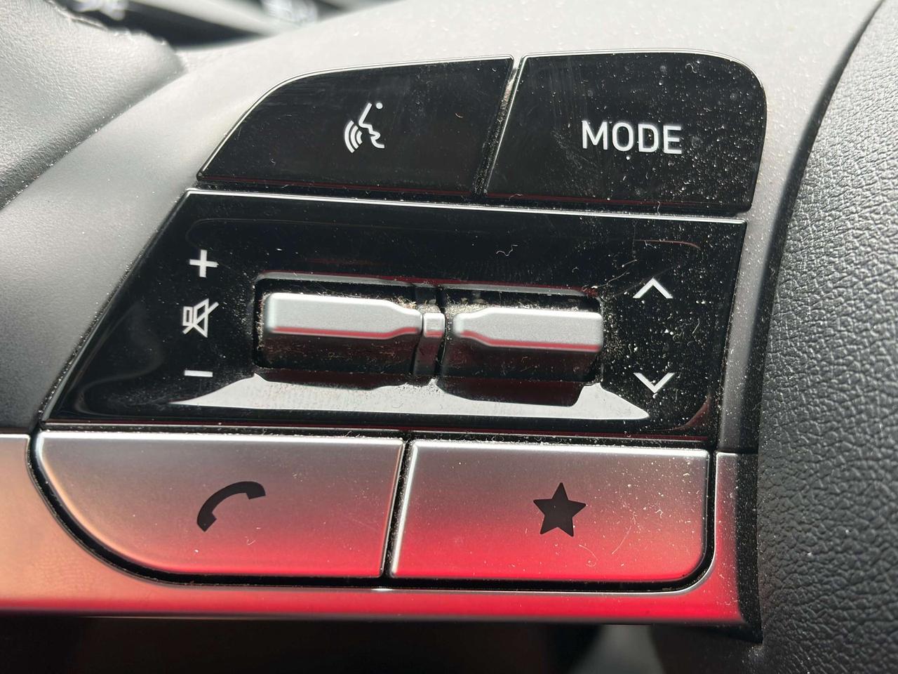 2024 Hyundai Elantra Preferred Photo