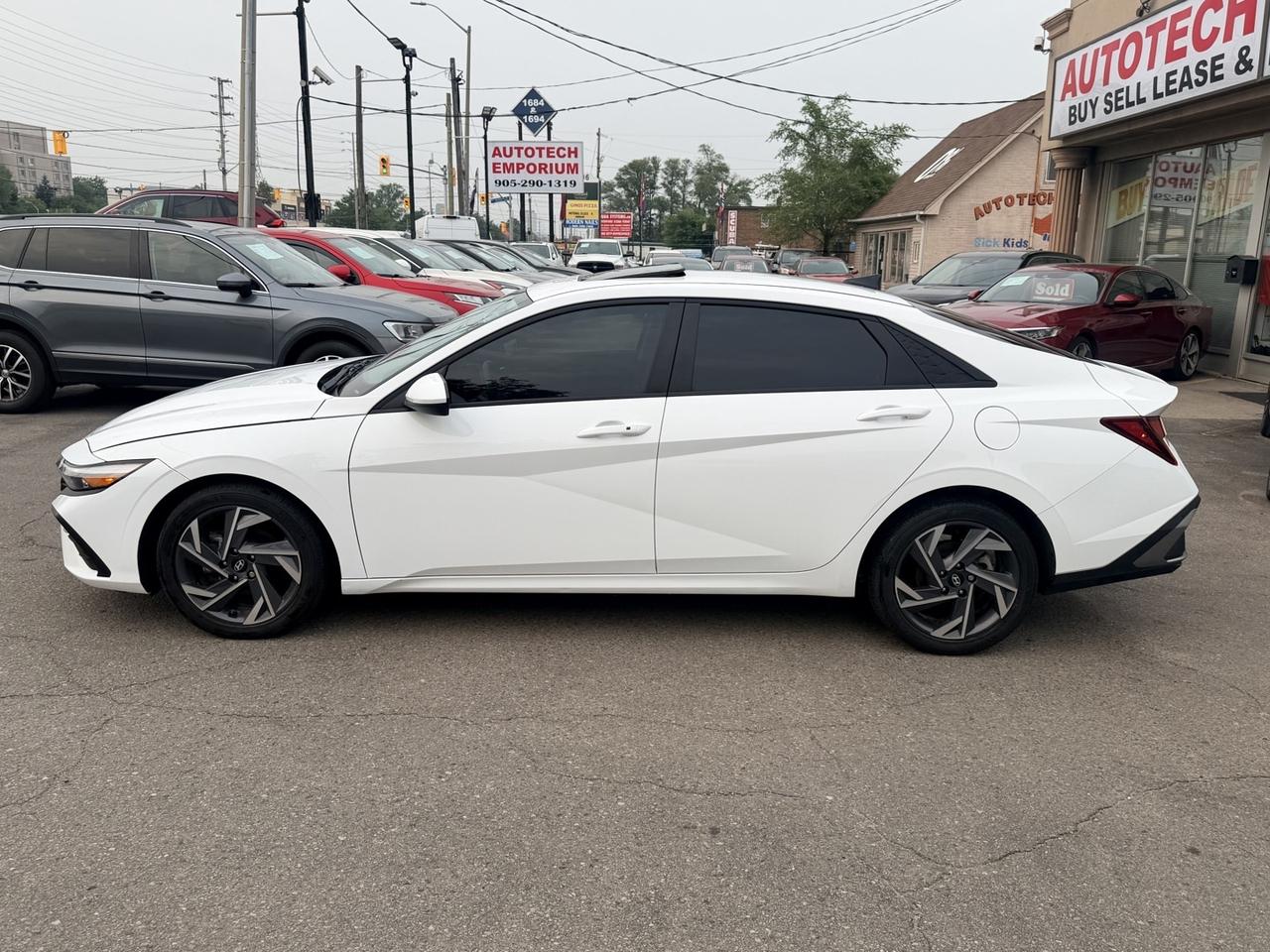 2025 Hyundai Elantra Pref Sun w/Tech   Amb Light   Navi   Lane Assist Photo