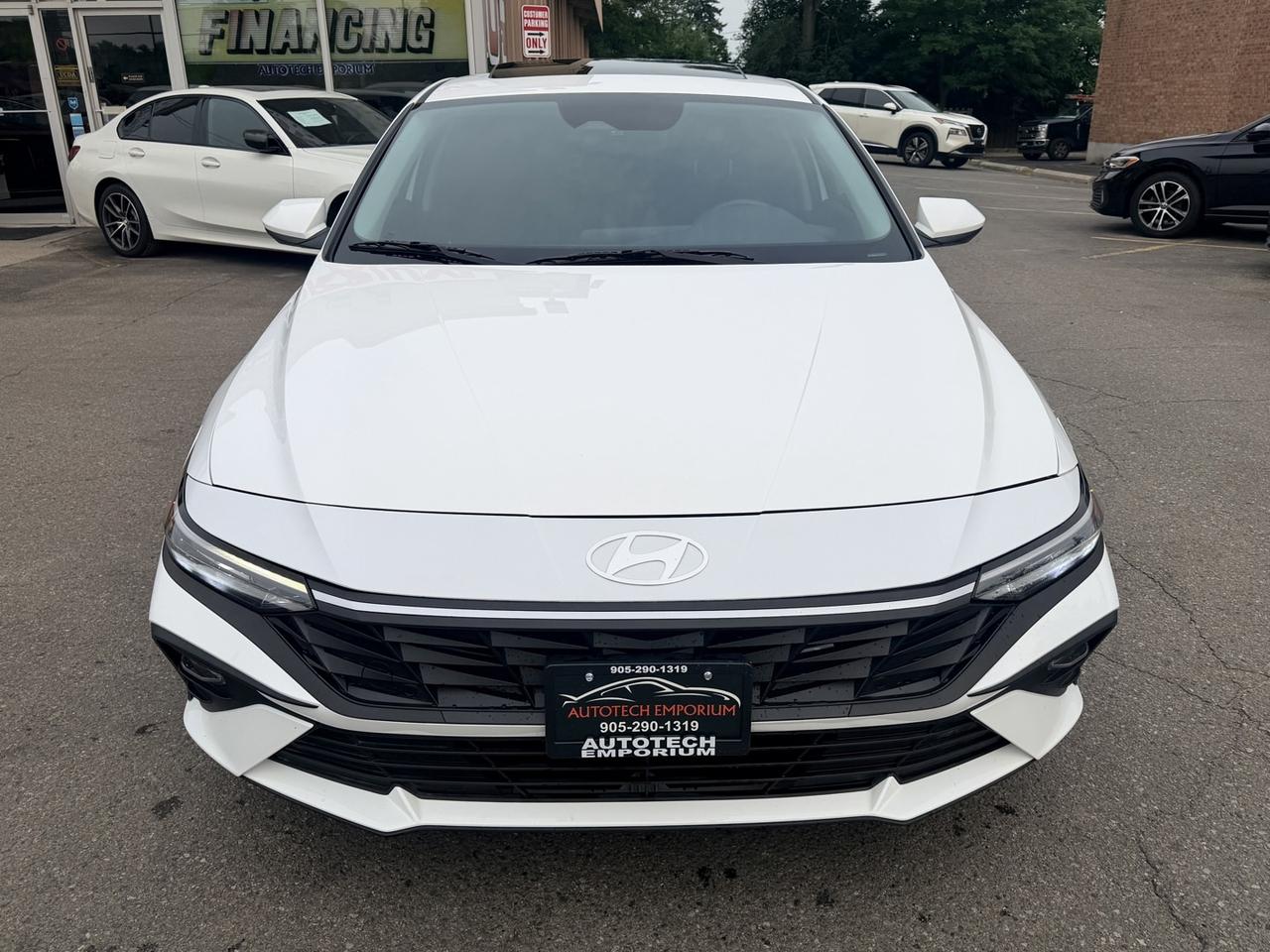 2025 Hyundai Elantra Pref Sun w/Tech   Amb Light   Navi   Lane Assist Photo