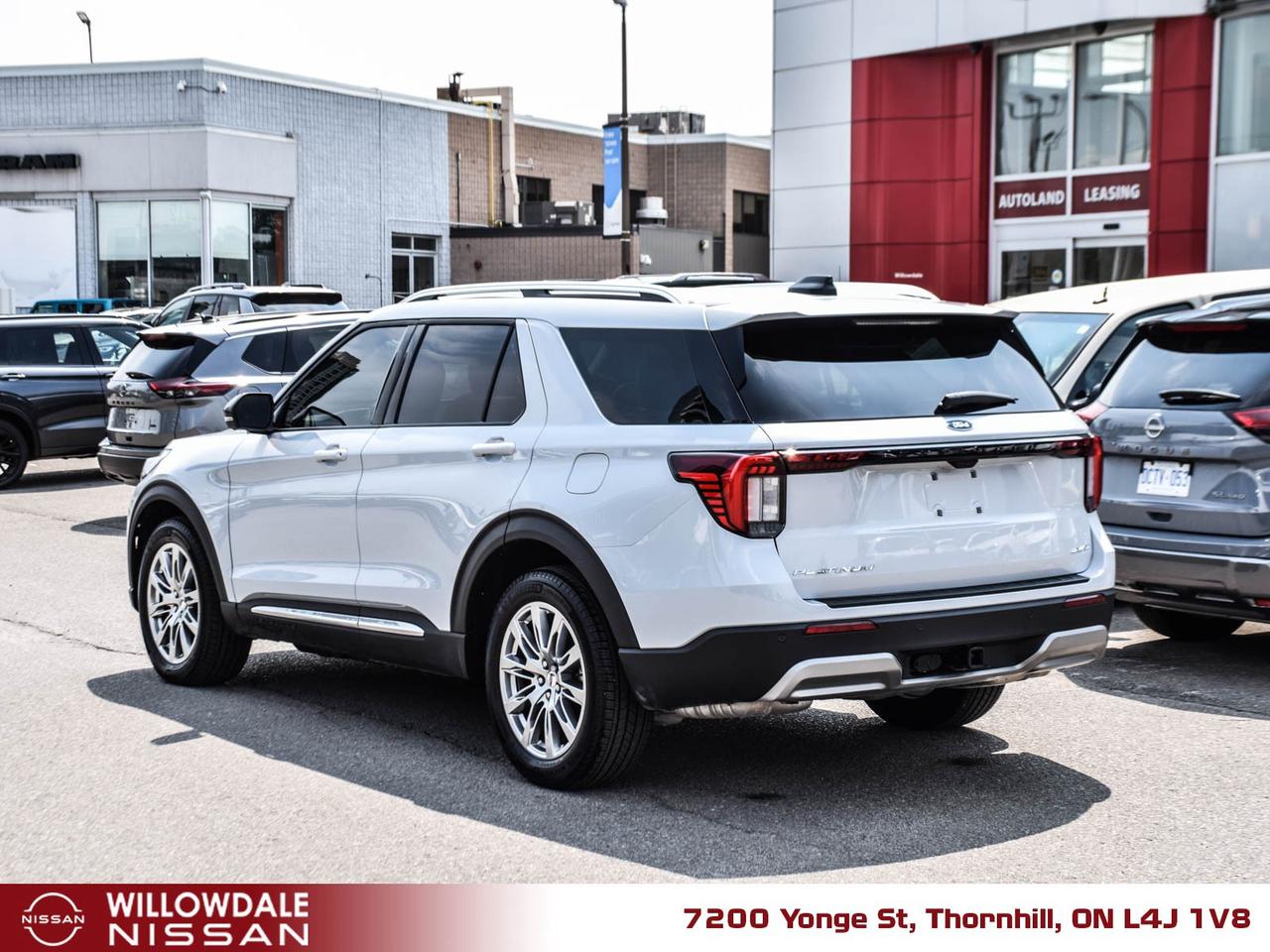 2026 Ford Explorer Platinum 4dr 4x4 Photo