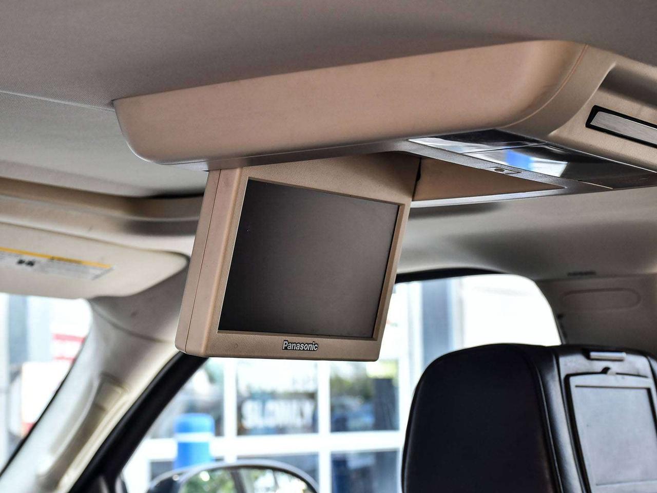 2010 Cadillac Escalade CLEAN CARFAX   27 SERVICE RECORDS   ASIS   SUNROOF Photo