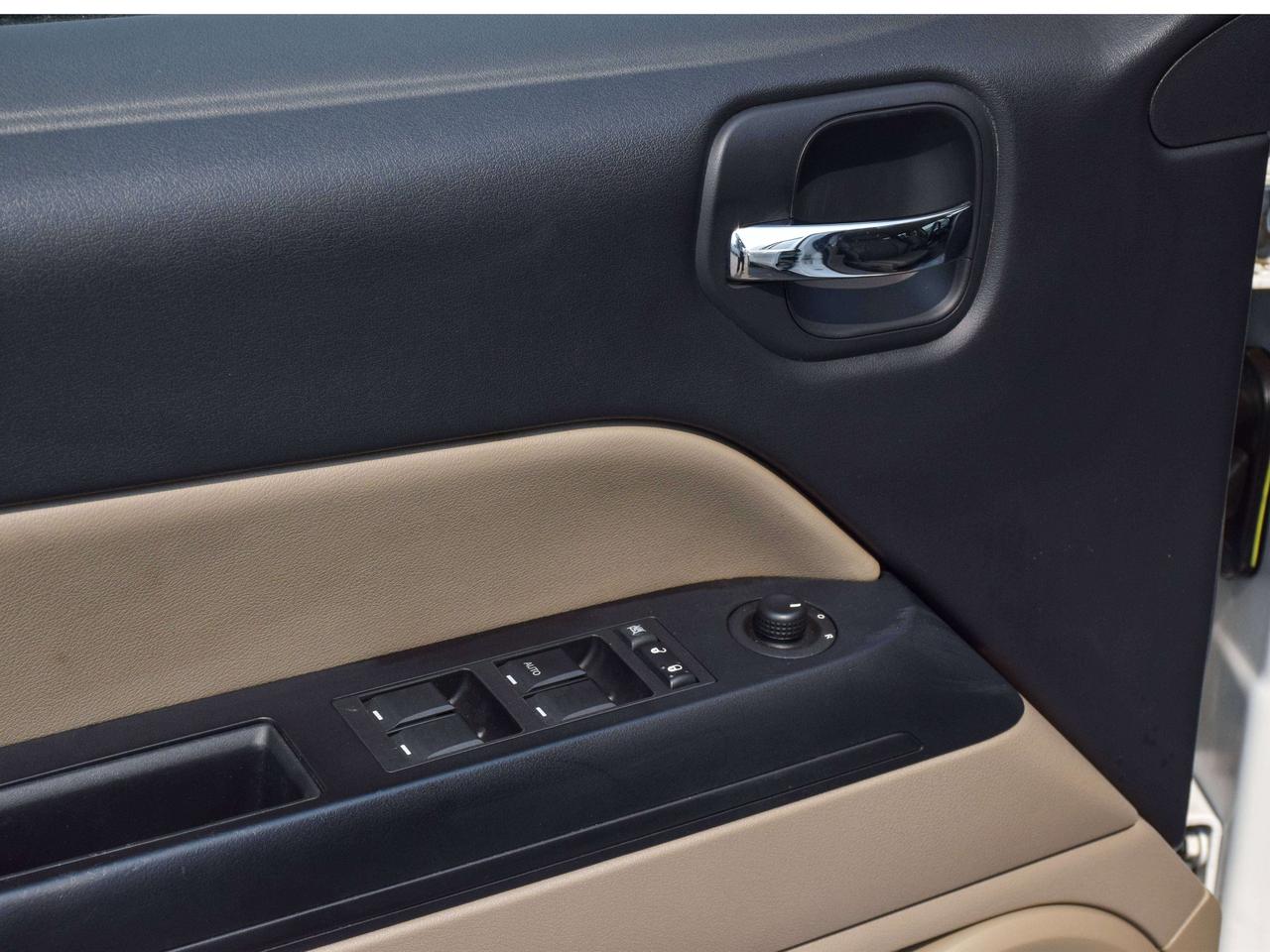2016 Jeep Patriot High Altitude 4x4 ~Nav ~Sunroof ~Heated Leather Photo
