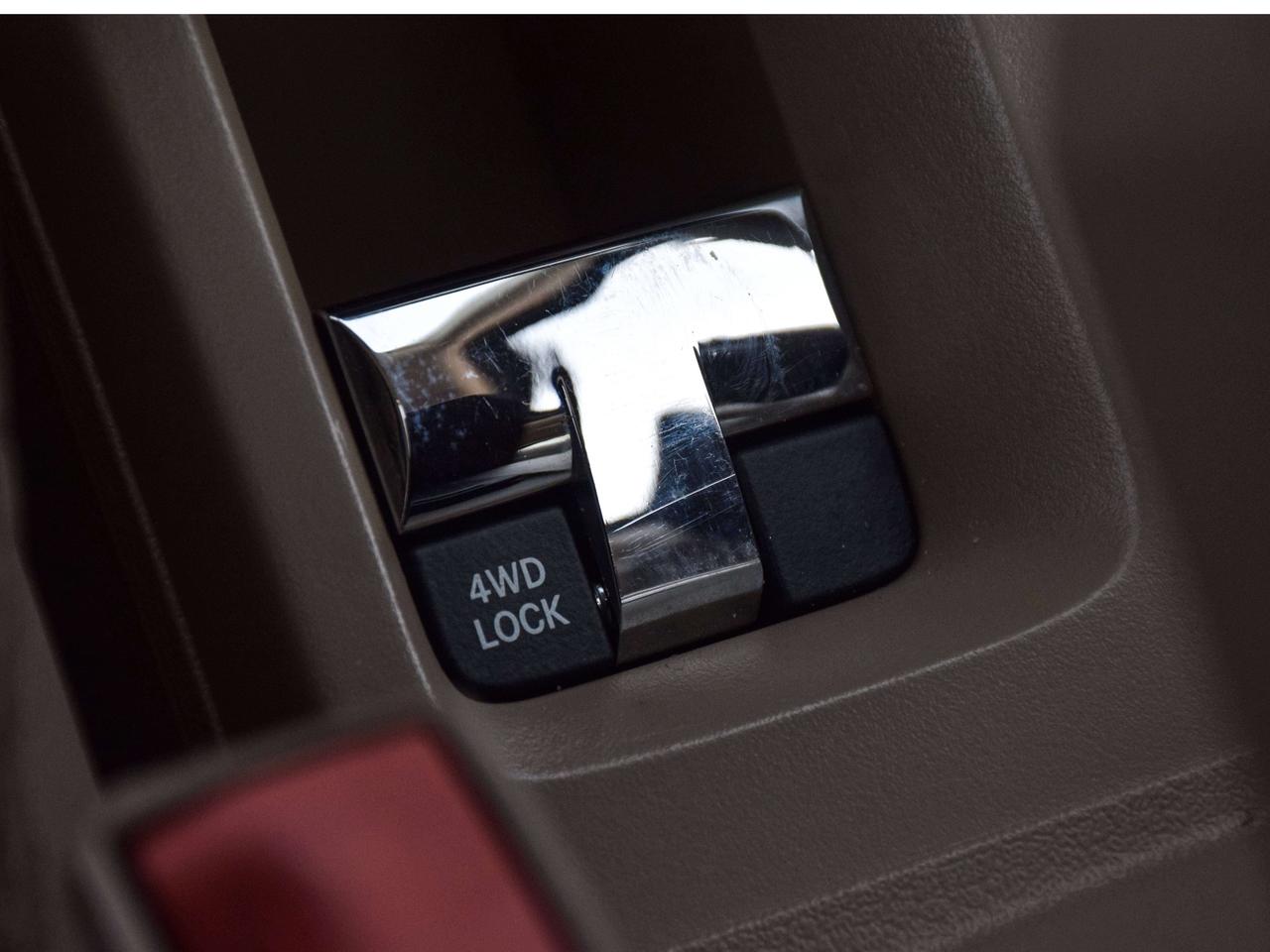 2016 Jeep Patriot High Altitude 4x4 ~Nav ~Sunroof ~Heated Leather Photo