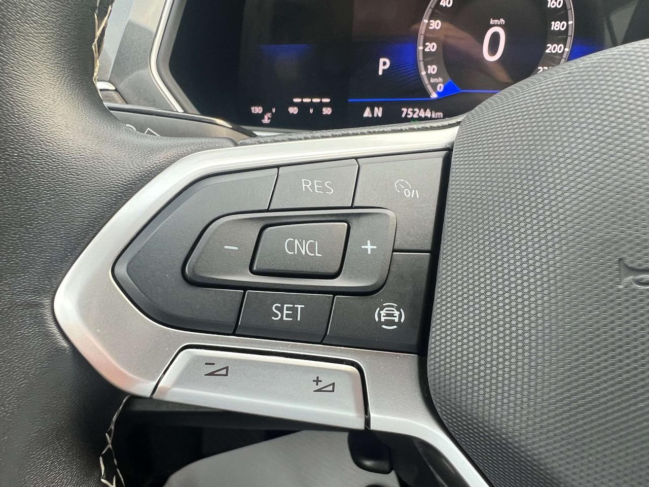 2024 Volkswagen Tiguan Trendline 4MOTION AWD *HEATED SEATS *CARPLAY *BKP Photo
