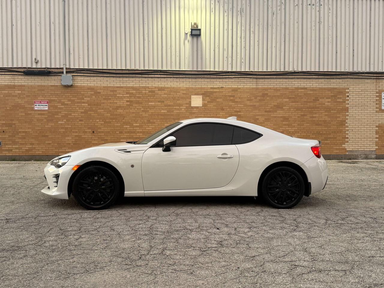 2019 Toyota 86 No Accidents l 6Spd l RWD l 205HP l CarPlay l 2.0L Photo