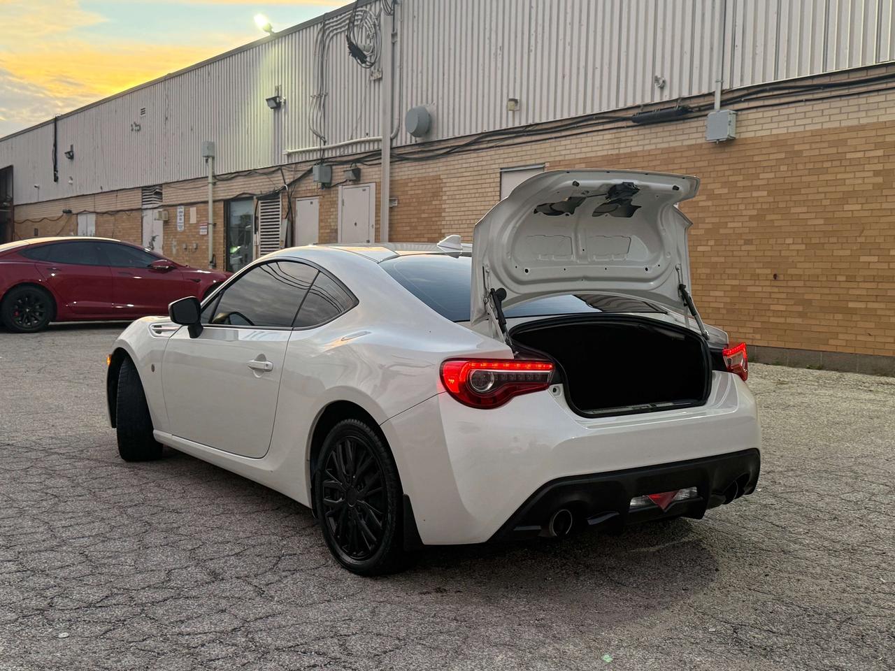 2019 Toyota 86 No Accidents l 6Spd l RWD l 205HP l CarPlay l 2.0L Photo