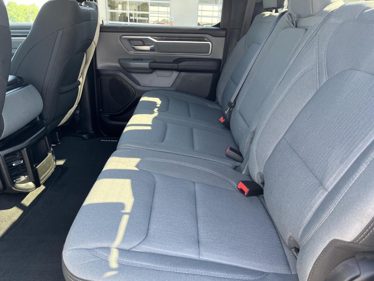 2022 RAM 1500 Big Horn 4x4 Crew Cab 5'7 Box Photo