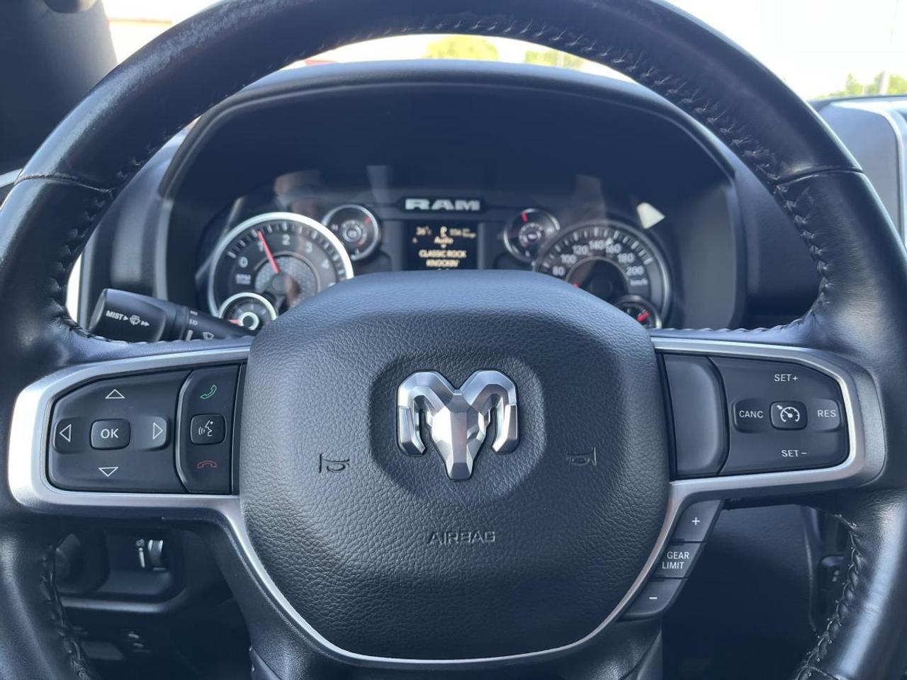 2022 RAM 1500 Big Horn 4x4 Crew Cab 5'7 Box Photo