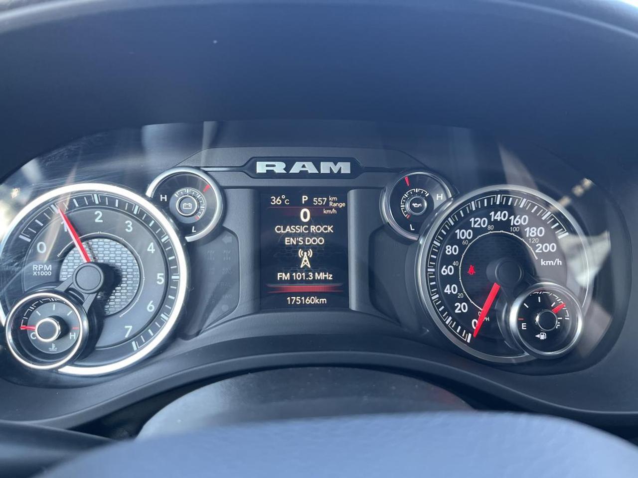2022 RAM 1500 Big Horn 4x4 Crew Cab 5'7 Box Photo