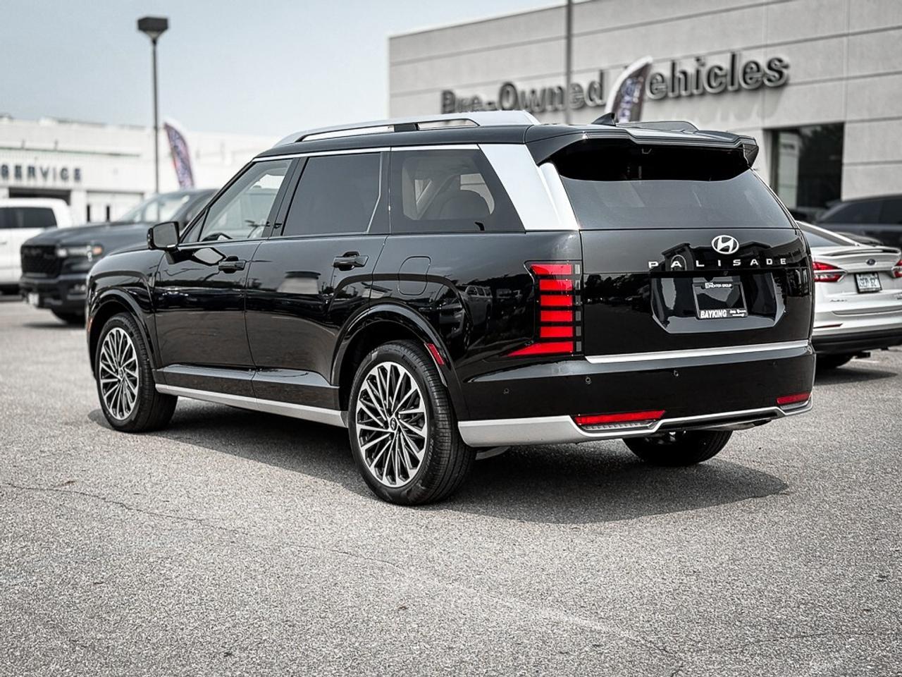 2026 Hyundai PALISADE Ultimate Calligraphy   AWD   BOSE AUDIO   BLINDSPO Photo