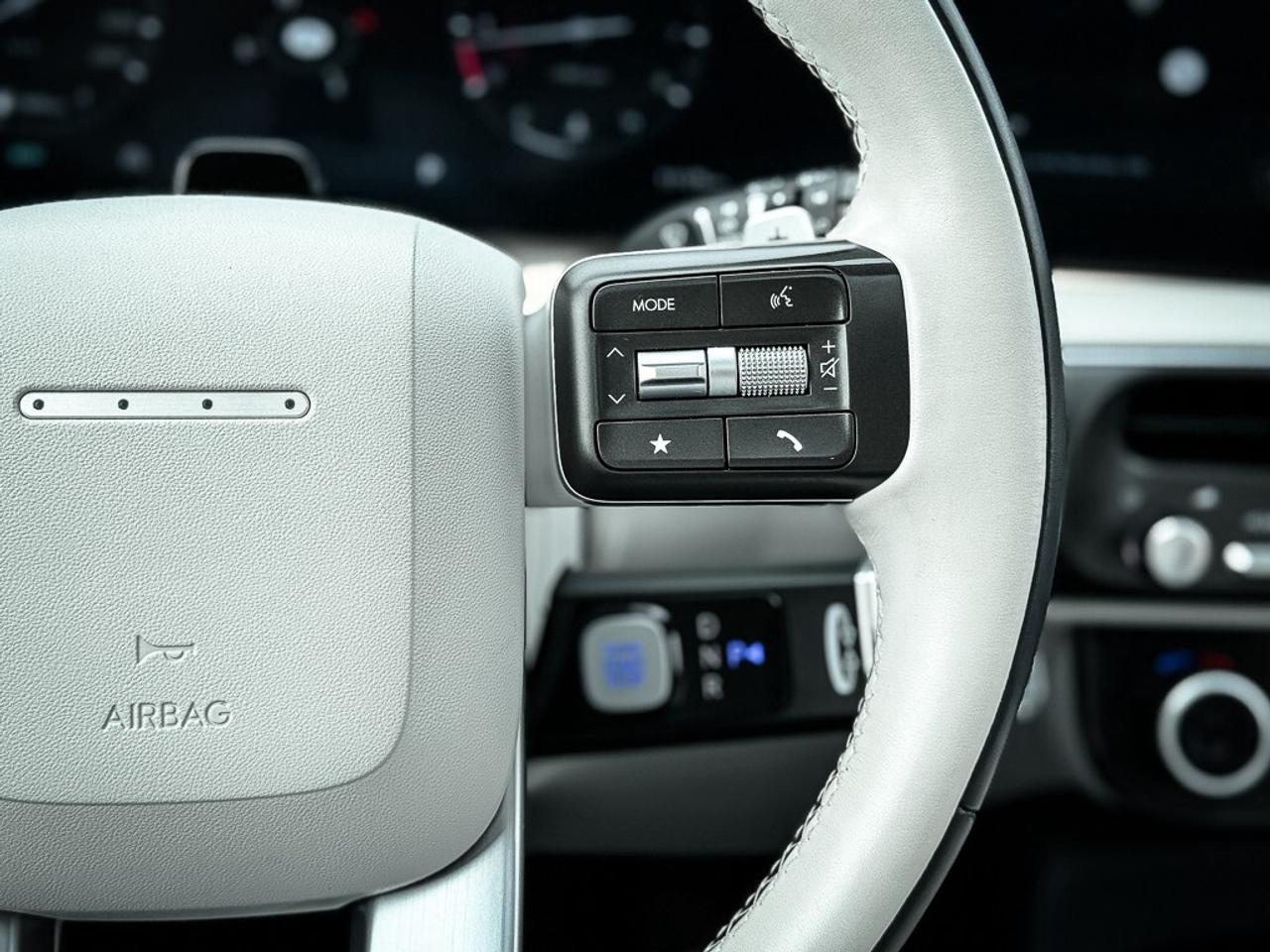 2026 Hyundai PALISADE Ultimate Calligraphy   AWD   BOSE AUDIO   BLINDSPO Photo
