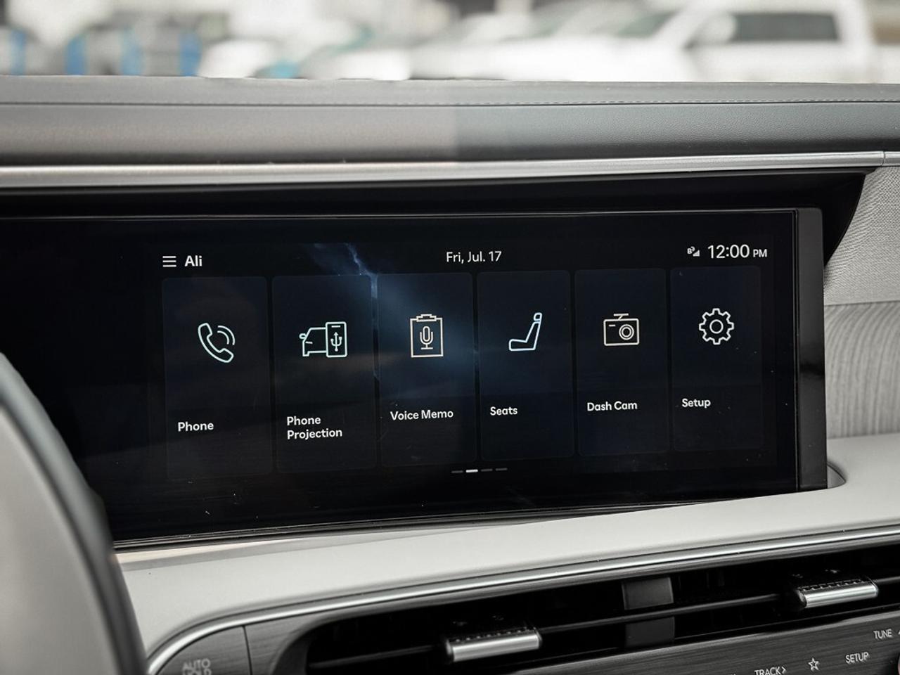 2026 Hyundai PALISADE Ultimate Calligraphy   AWD   BOSE AUDIO   BLINDSPO Photo