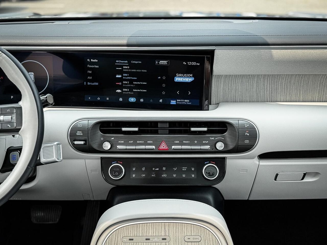 2026 Hyundai PALISADE Ultimate Calligraphy   AWD   BOSE AUDIO   BLINDSPO Photo