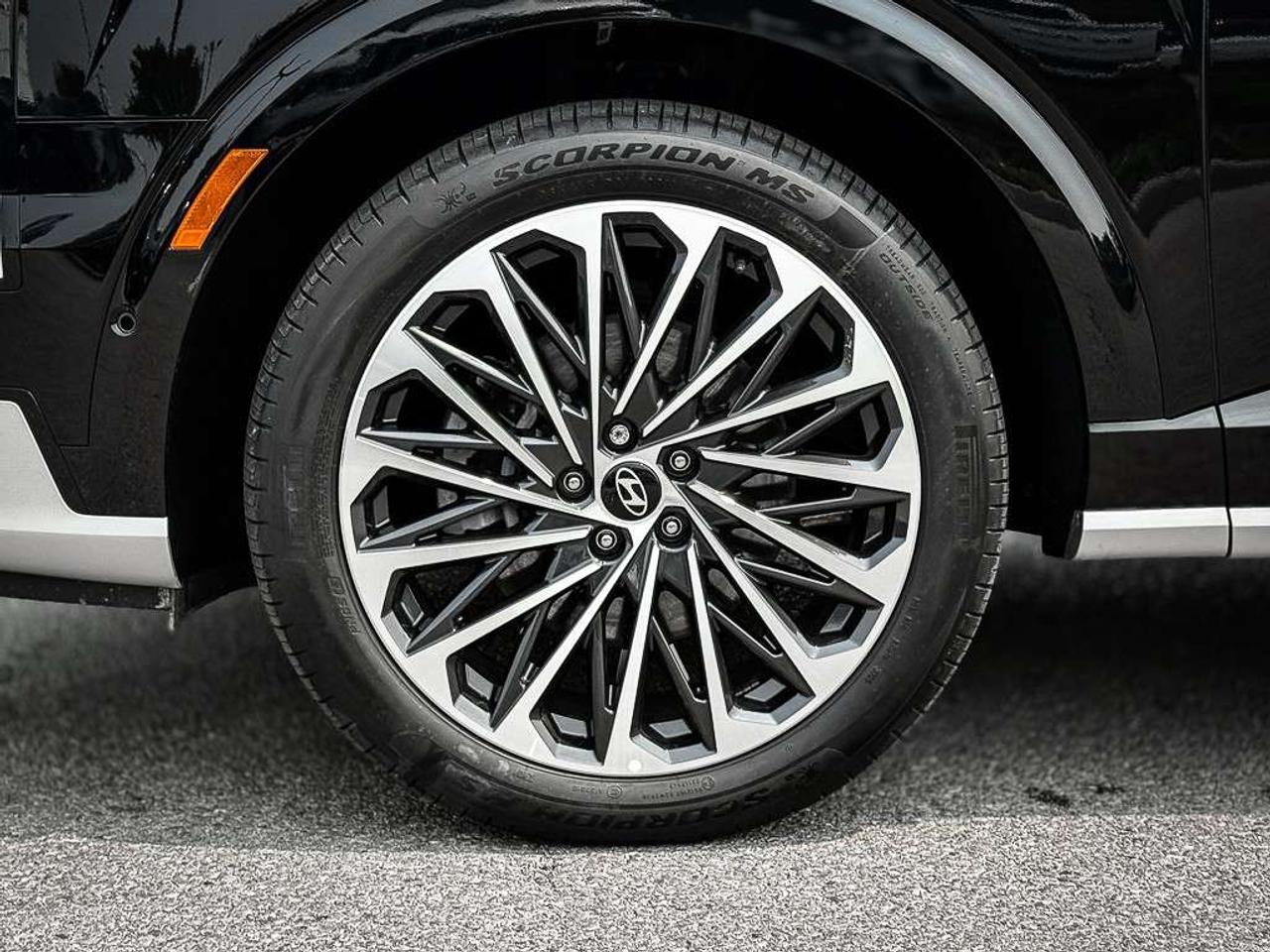 2026 Hyundai PALISADE Ultimate Calligraphy   AWD   BOSE AUDIO   BLINDSPOT   ADAPTIVE CRUISE Photo
